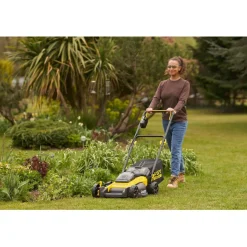 Akkuruohonleikkuri Stanley Fatmax V20 SFMCMW2651M-QW, 51cm, 2x18V, 2x4.0Ah akuilla