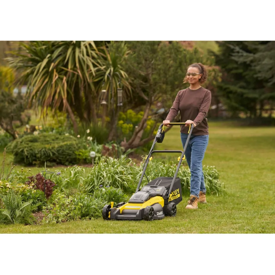 Akkuruohonleikkuri Stanley Fatmax V20 SFMCMW2651M-QW, 51cm, 2x18V, 2x4.0Ah akuilla