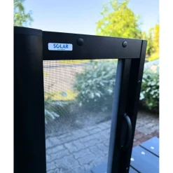 Hyönteisovi SOLAR karmin pintaan tai aukkoon, eri värejä