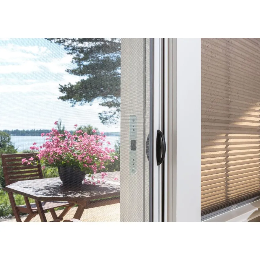 Hyönteisovi SOLAR karmin pintaan tai aukkoon, eri värejä