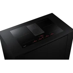 Induktiotaso liesituulettimella Samsung NZ84T9747VK/UR 80cm