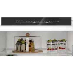 Jääkaappipakastin Siemens iQ300 KI96NVFD0 56cm, 215/75 l, integroitava