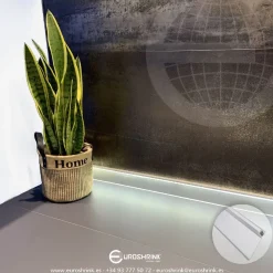 LED-jalkalistan sisäkulmapala Euroshrink I-320A, alumiini, mattahopea