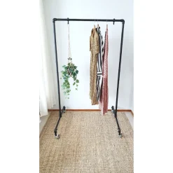 4-tieliitin Dione Mekano DIY-putkikalusteeseen