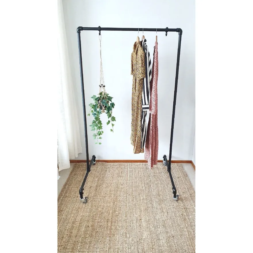 4-tieliitin Dione Mekano DIY-putkikalusteeseen
