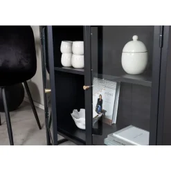 Vitriini Venture Home Bakal, pystyovilla